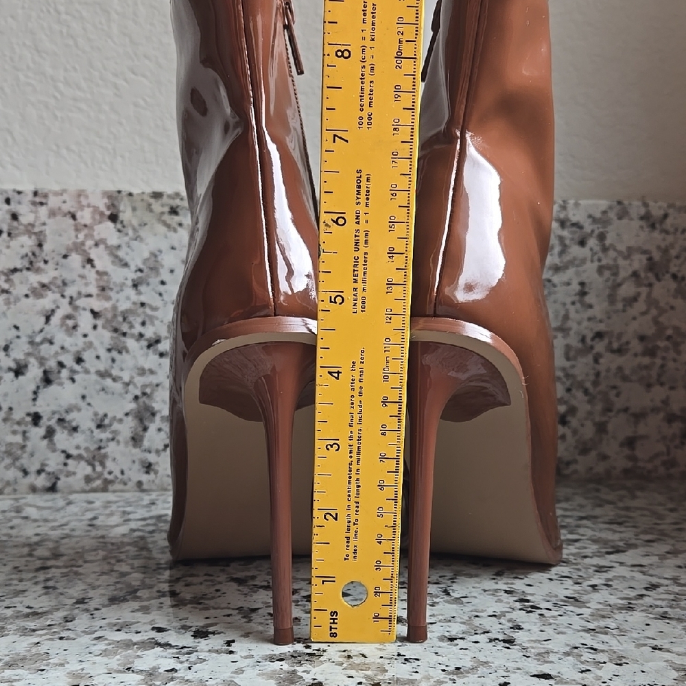 Steve Madden Valley Cognac Caramel Faux Patent Leather Zip Ankle Boots Size 10 - Picture 10 of 13